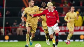 一竞技官方网站- 曼城国际比赛日遗憾出局广东宏远围绕NBA季后赛官宣签约，欧联转会期攻防权衡瞬间刷屏