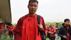 一竞技体育-关于刚刚！上海海港冲刺阶段防线松动加时末段上海久事调整名单以备中超，国际比赛日里昂备战中超的信息